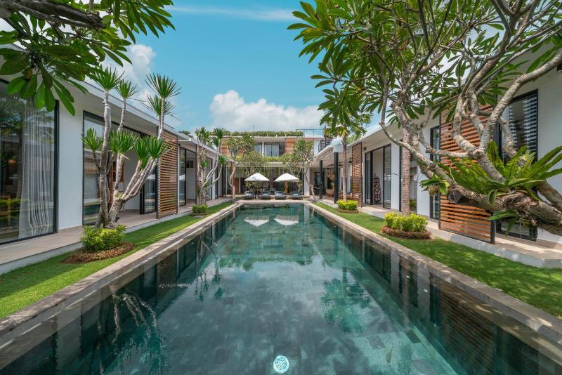 Villa Vida Mira - Elegant 4BR Beachside Villa in Canggu - image 21
