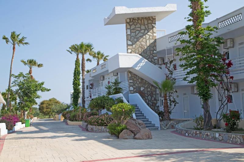 Atlantis Hotel - image 48