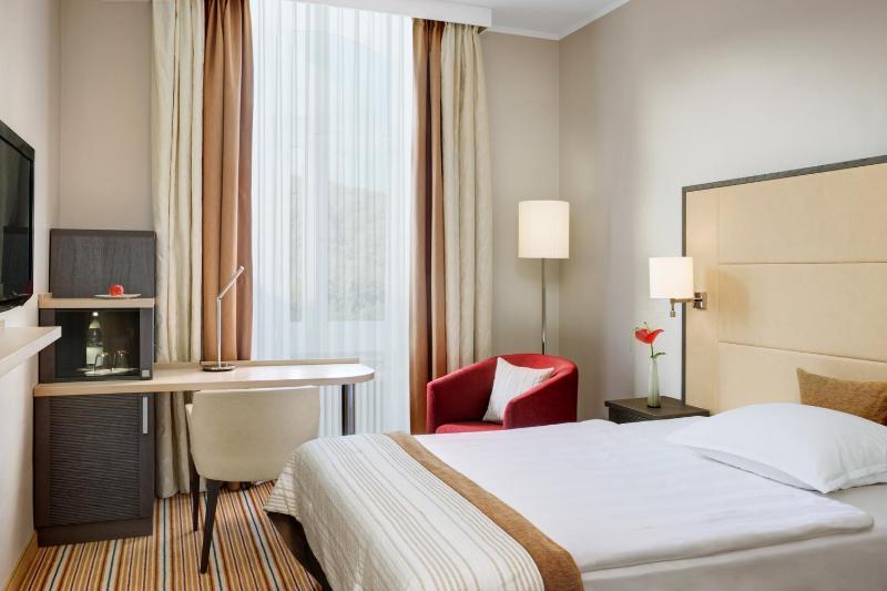Single Room image 1