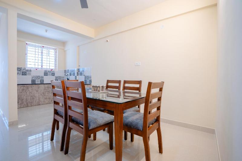 Elegance Serviced Apartment - image 15