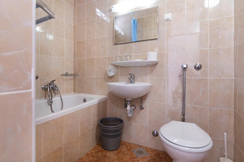 Standard Double or Twin Room image 3