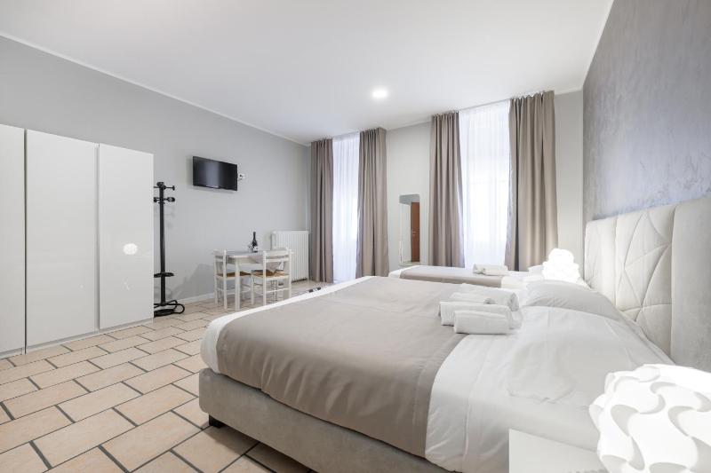 Triple Room image 2