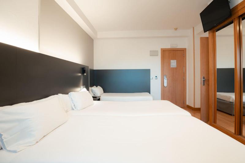 Triple Room image 4