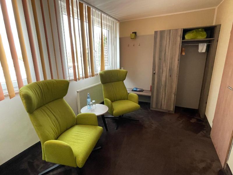Business Double Room image 4