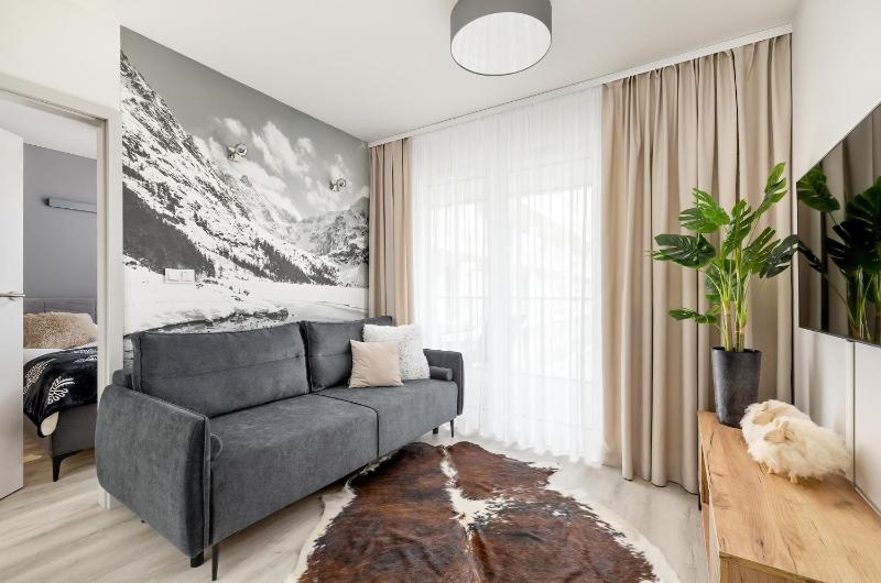 Szymony Apartments Zakopane with SPA & Parking by Noclegi Renters - image 13