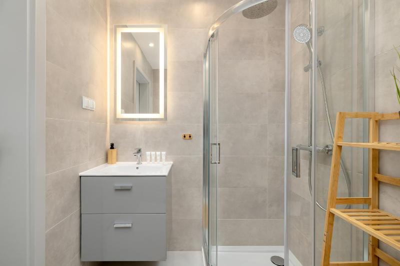 Szymony Apartments Zakopane with SPA & Parking by Noclegi Renters - image 30