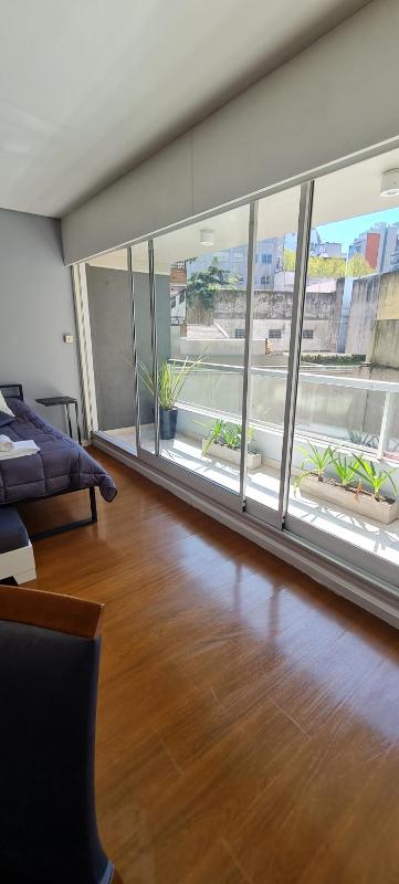 Moderno Monoambiente con piscina - image 8
