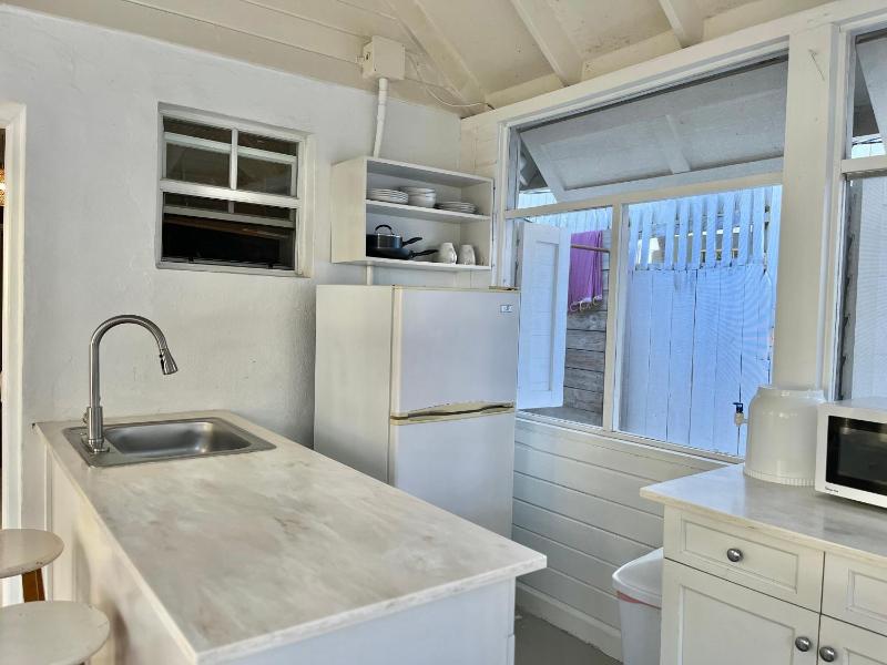 Downtown Nassau Oasis Unit 3 - image 6