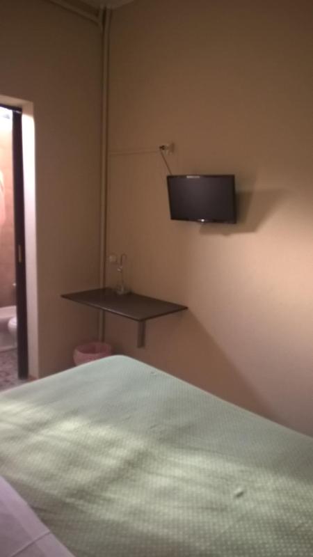 Basic Twin Room image 1