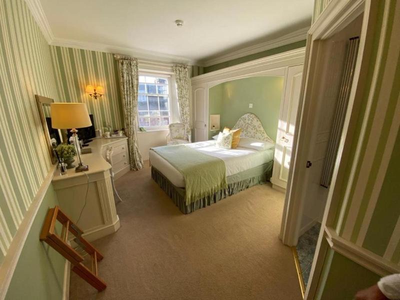 Standard Double Room image 4