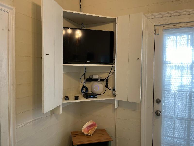 Downtown Nassau Oasis Unit 2 - image 6