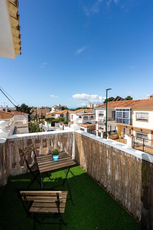 Double Room  with Shared Bathroom and Terrace image 3