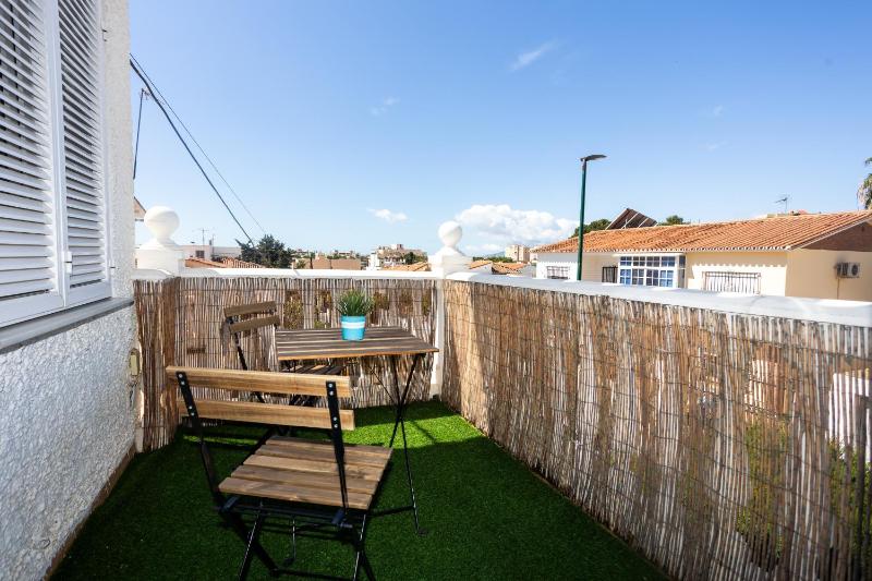 Double Room  with Shared Bathroom and Terrace image 2