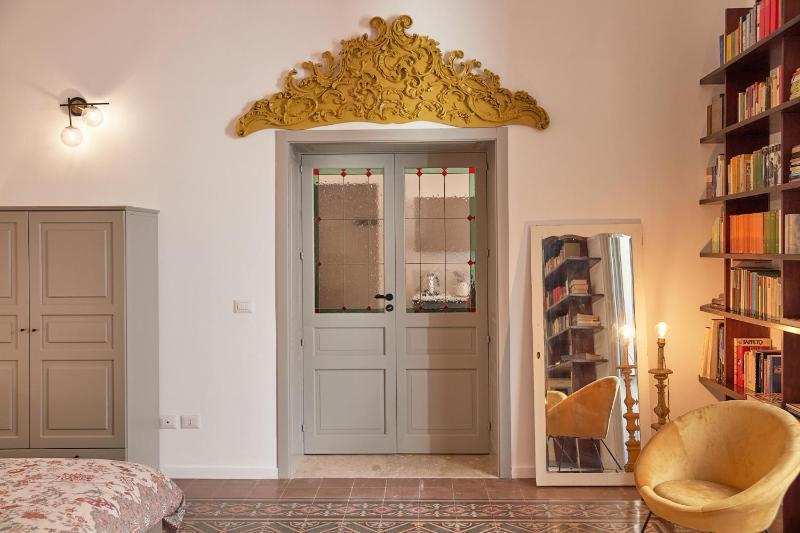 Lungomare DOrtigia Suite - image 5