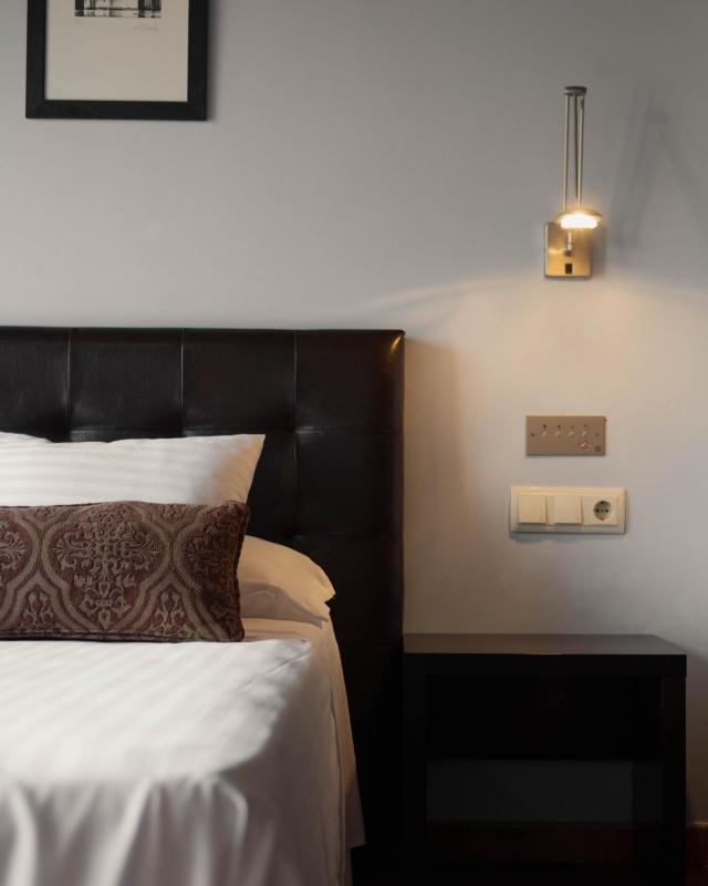 Triple Room with Balcony image 4