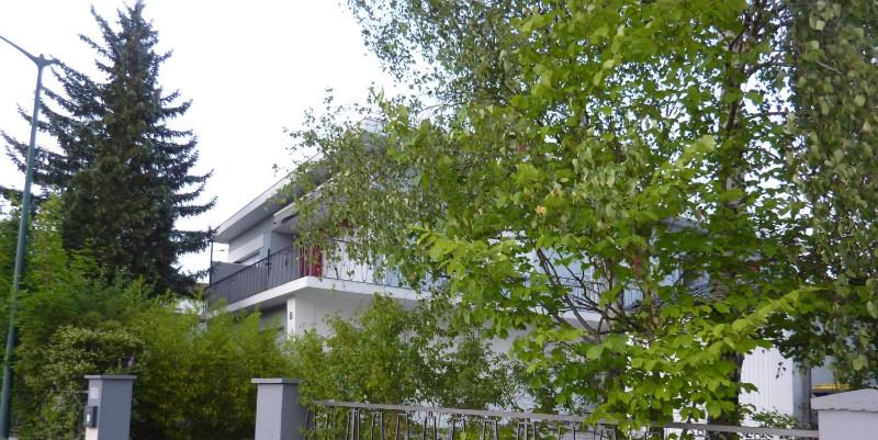 Apartment with Garden View image 3