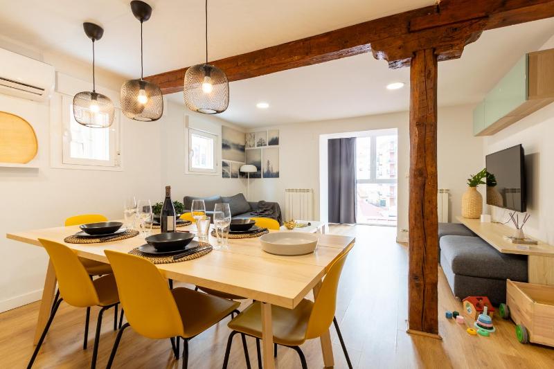 One-Bedroom Apartment image 1