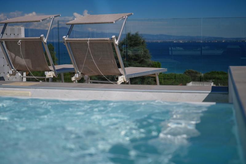 Suite with Private Pool image 1