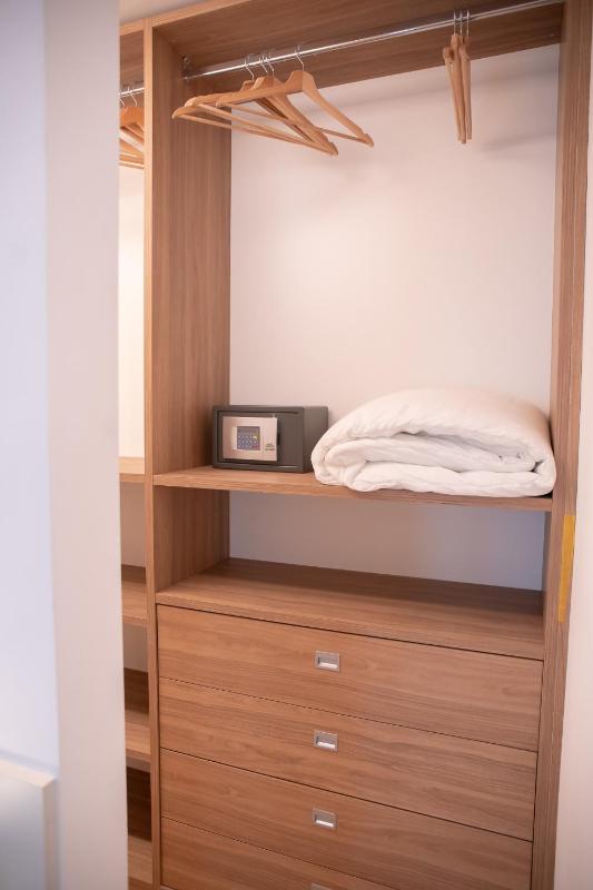 Romantic White Apartment - 5 minutes from the lake - image 5