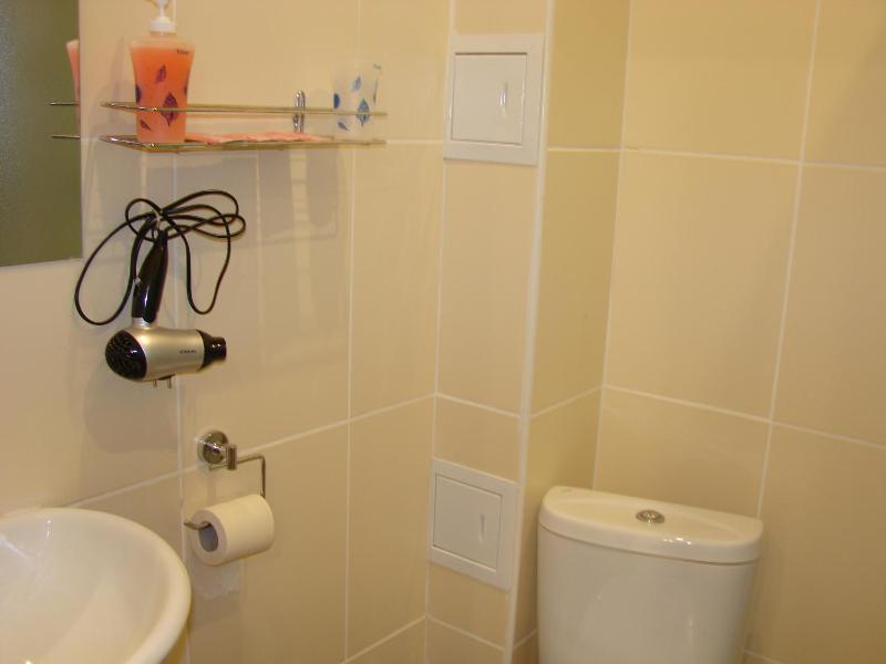 Standard Triple Room image 1