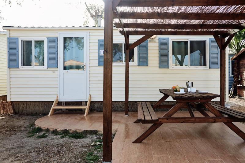 Bungalow  MARQUESA (5 p. ) image 1