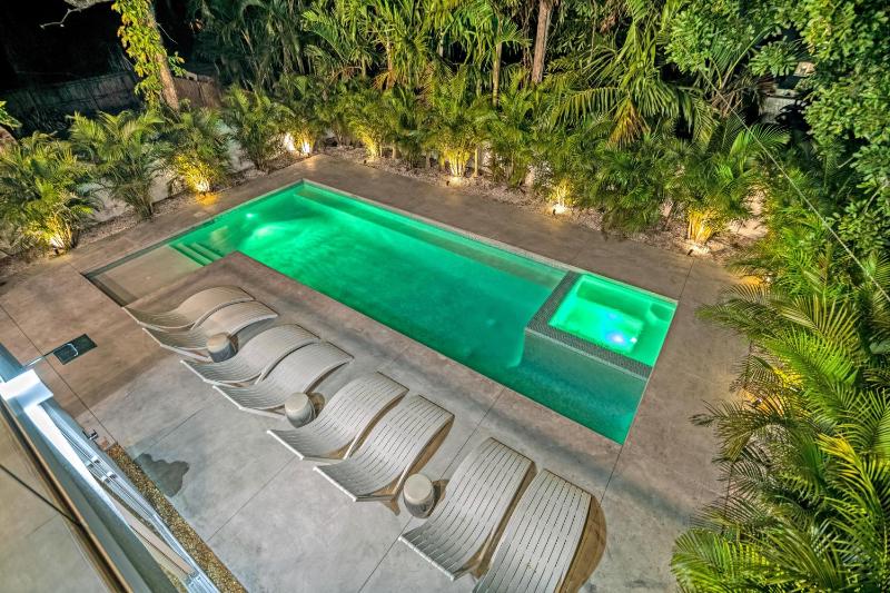 Tamiami Vice - Luxury Siesta Key Home with Heated Pool & Prime Location – Book Your Escape Today! - image 50