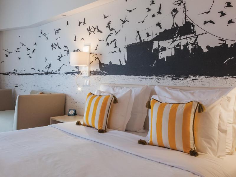 Standard Double Room image 4