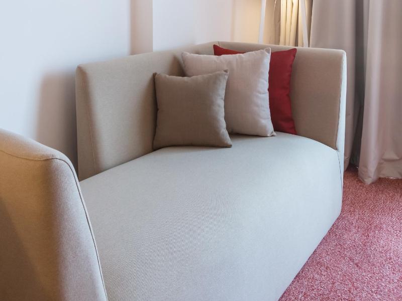 Standard Twin Room image 2