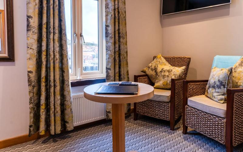 Deluxe Double Room with Sea View image 4