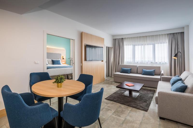 Junior Suite image 1
