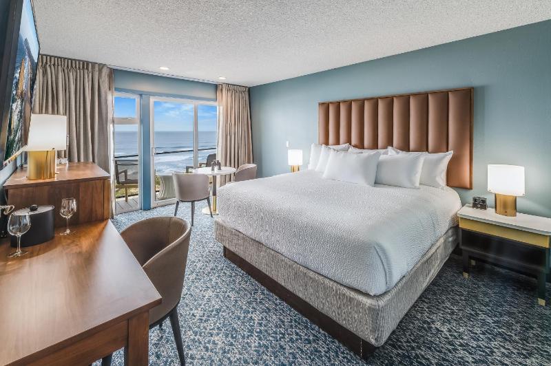 Standard King Room image 1