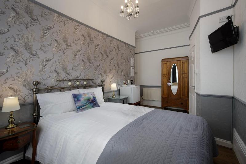 The Wescoe Guesthouse Images