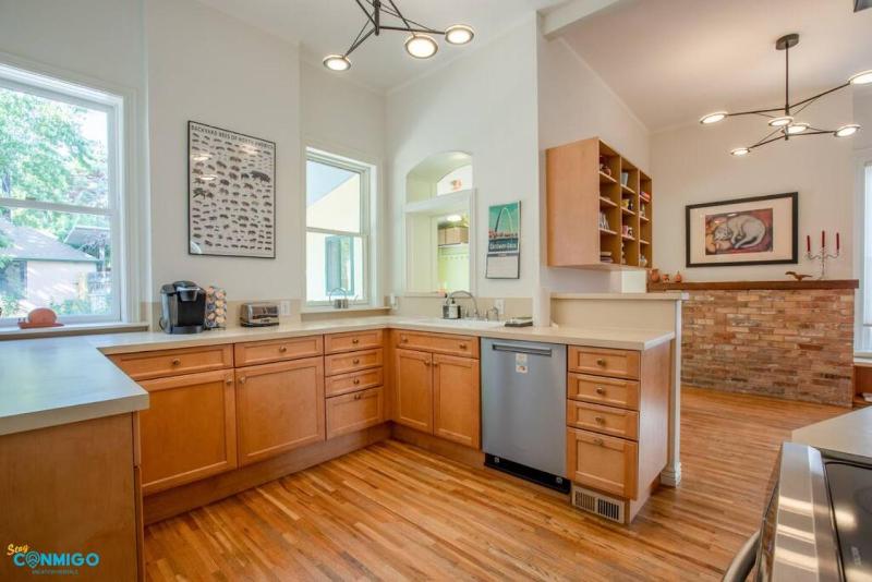 Kid-Friendly Stay with Backyard: Long Stays - image 41
