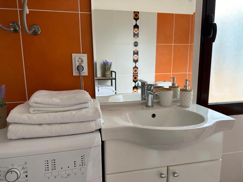 Suite with Sea View image 3