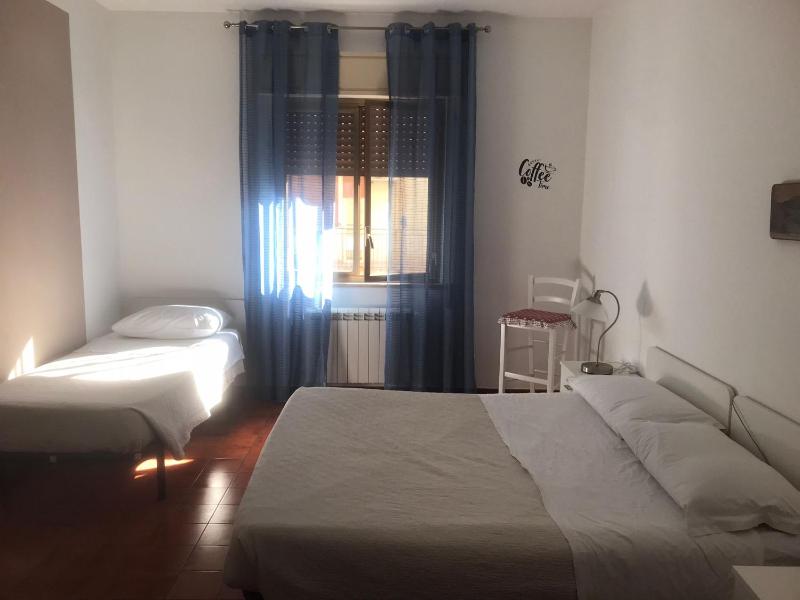 Triple Room with Private External Bathroom image 1