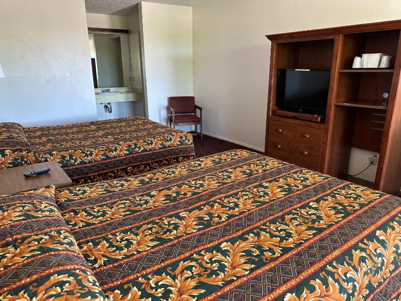 Windcrest Inn and Suites - image 47