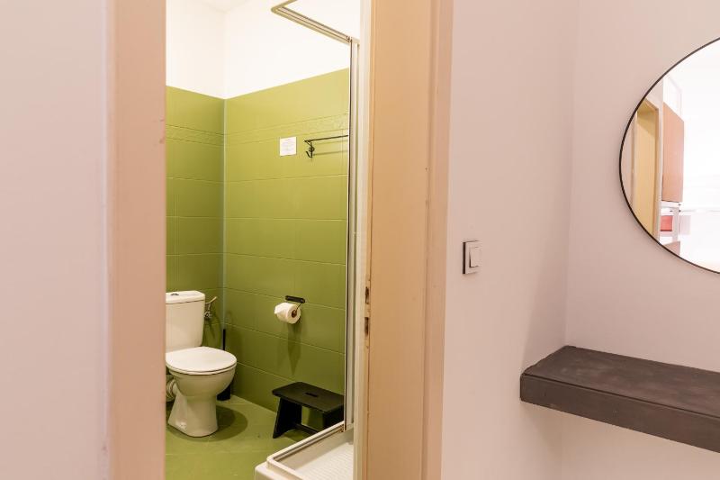 Bed in 4-Bed Dormitory Room image 4