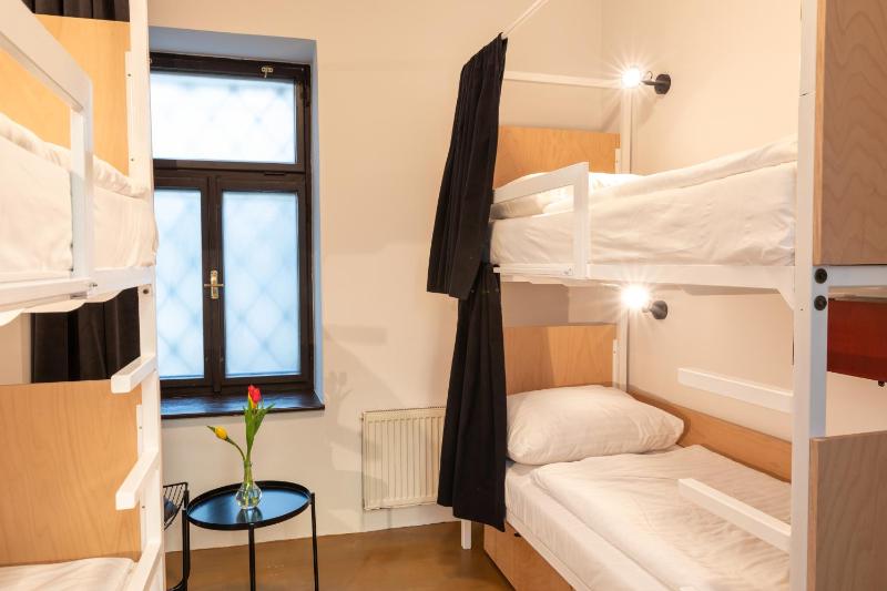 Bed in 4-Bed Dormitory Room image 1