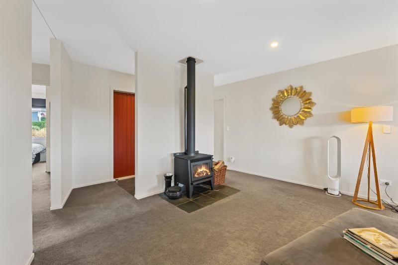 Lake Life Kinloch - Taupo Holiday Home - image 15