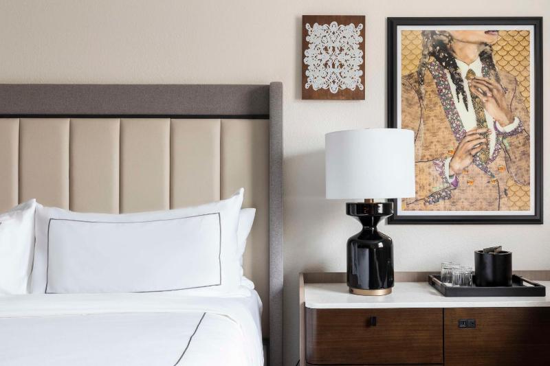 Mills House Charleston Curio Collection by Hilton - image 30