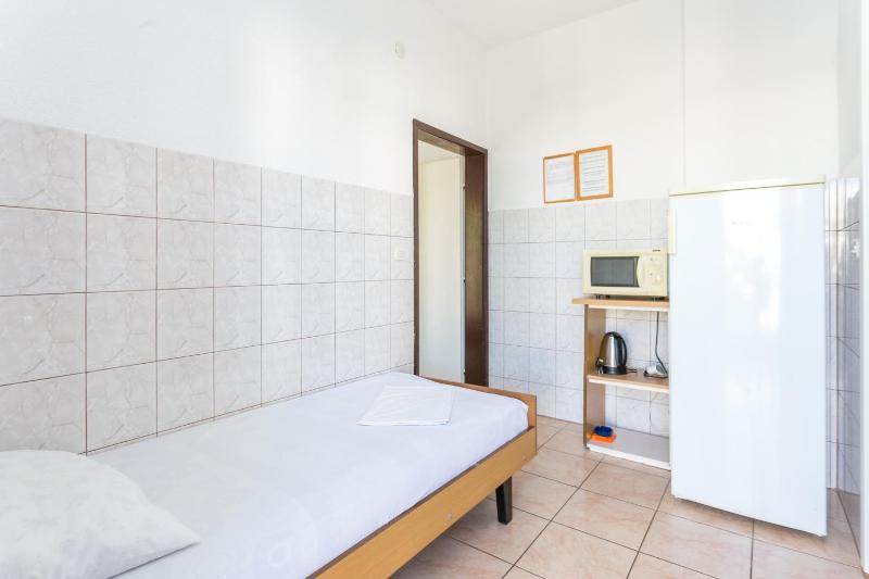One-Bedroom Apartment with Balcony image 4