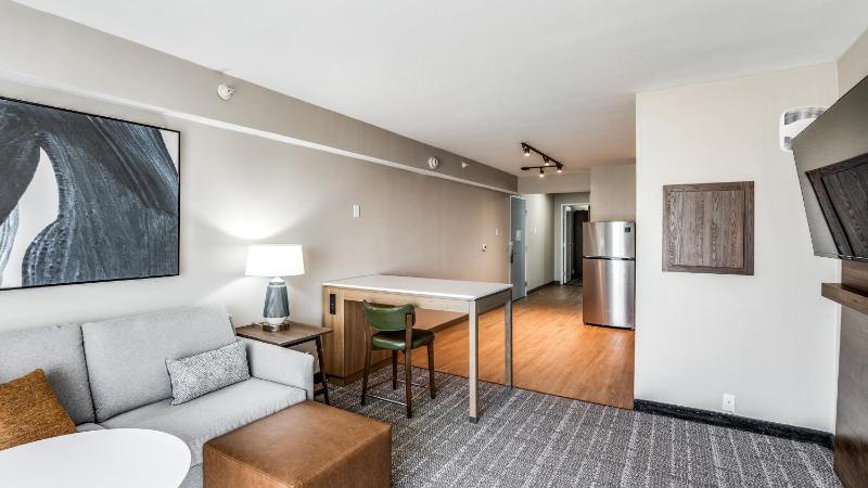 One-Bedroom Suite - Communications and Mobility Accessible image 1