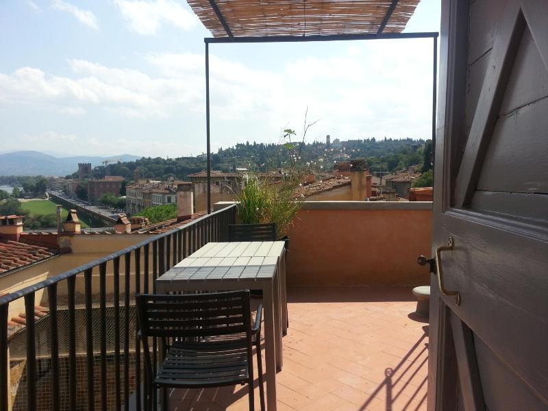 Studio with Terrace - Split Level image 3