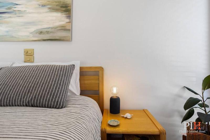 Private Gate to Beach Sleeps 10 - image 3