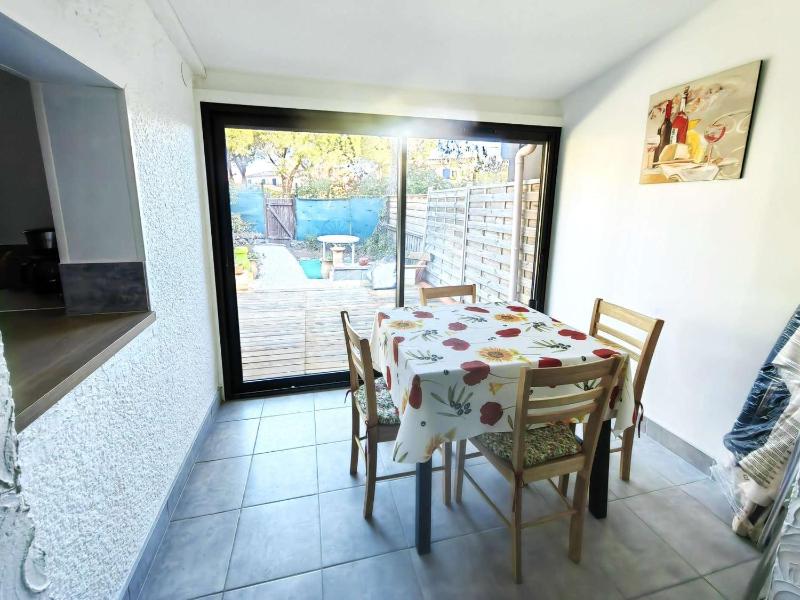 Villa mitoyenne avec piscine et parking pour 4 personnes - FR-1-607-189 - image 4