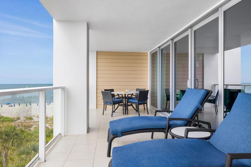 Marriott's Crystal Shores - image 9