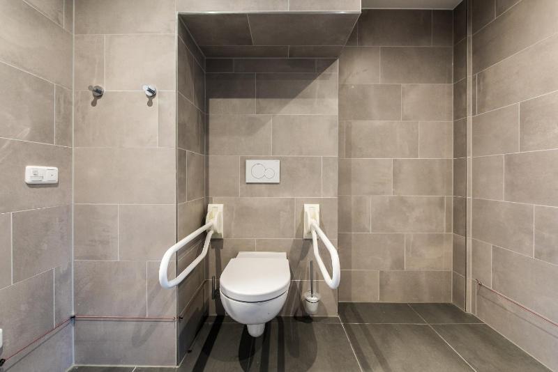 Large 2 Bedroom Apartment - Accessible image 2
