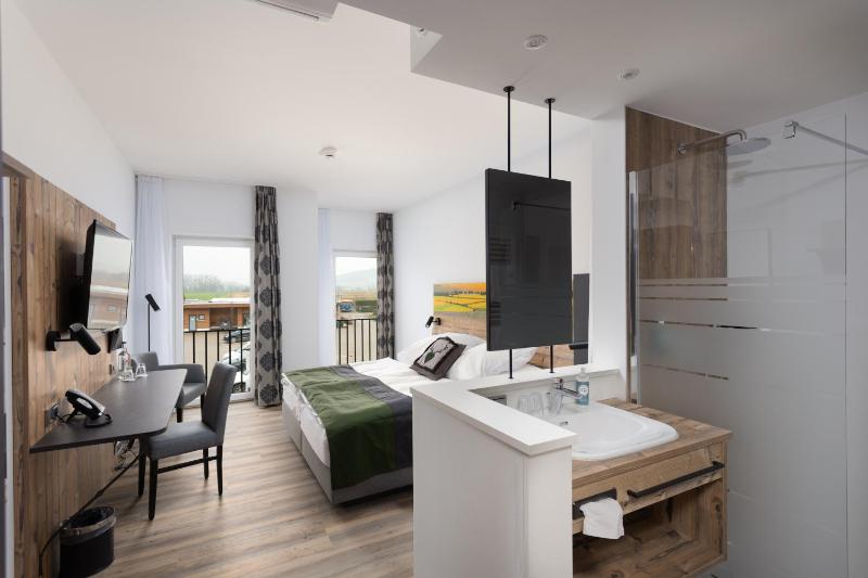 Superior Double Room image 2