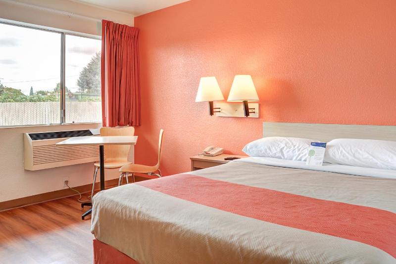 Motel 6-Portland OR - Central - image 29