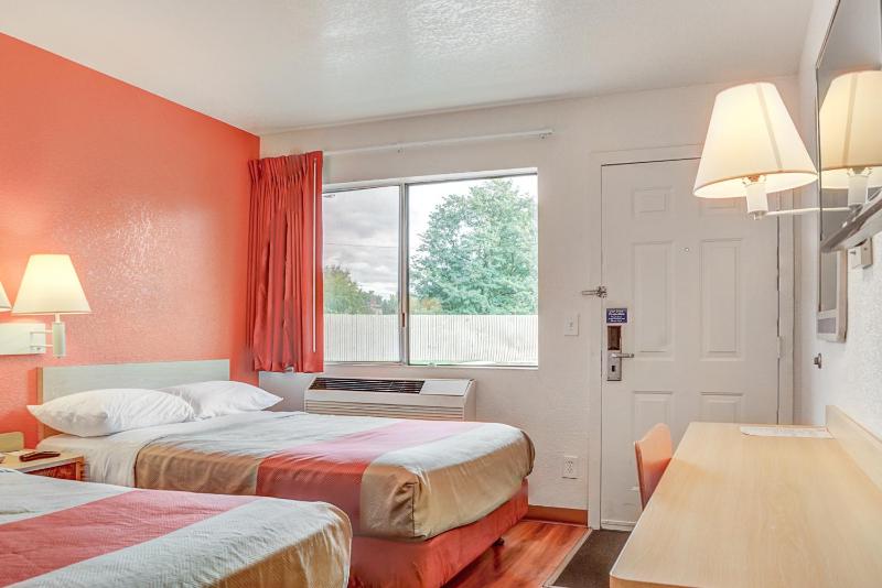 Motel 6-Portland OR - Central - image 35